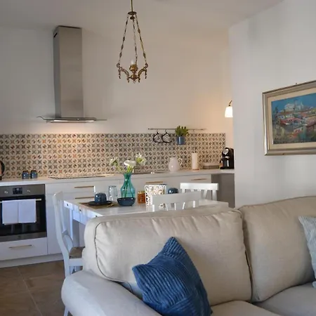 Turquoise Horizon Apartament